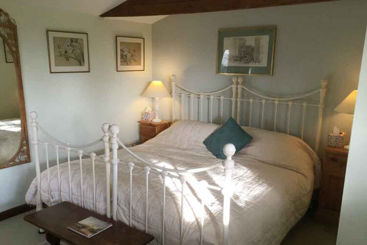 Hawkhurst B&B - Image 2 - UK Tourism Online