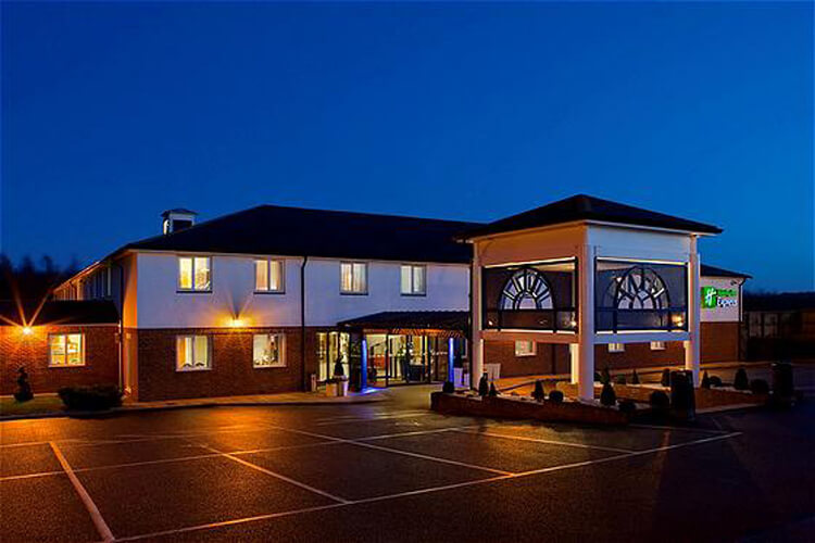 Holiday Inn Express Canterbury - Image 1 - UK Tourism Online