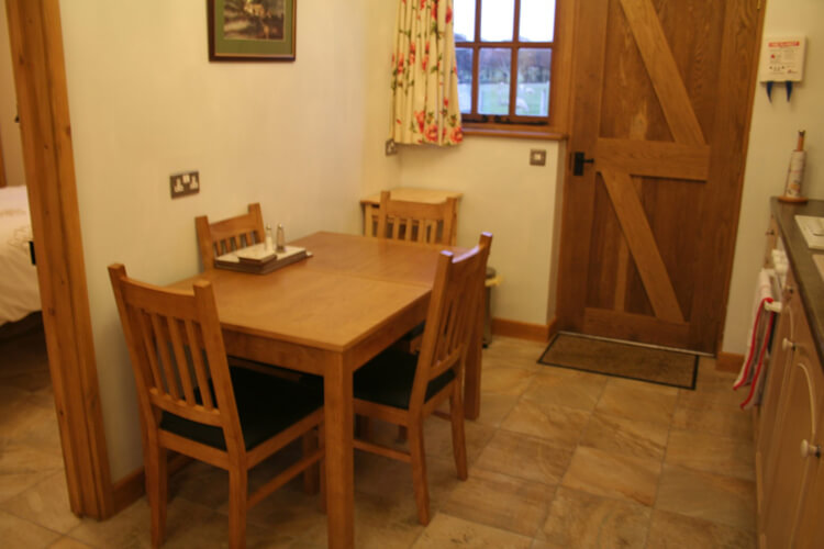 May's Cottage - Image 3 - UK Tourism Online