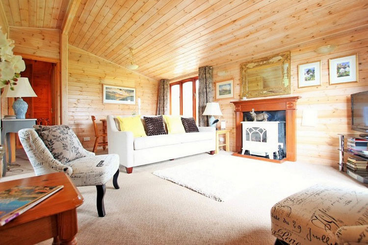 Puddock Farm Pine Lodges - Image 2 - UK Tourism Online