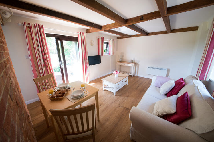 Ransley Barn Cottages - Image 2 - UK Tourism Online