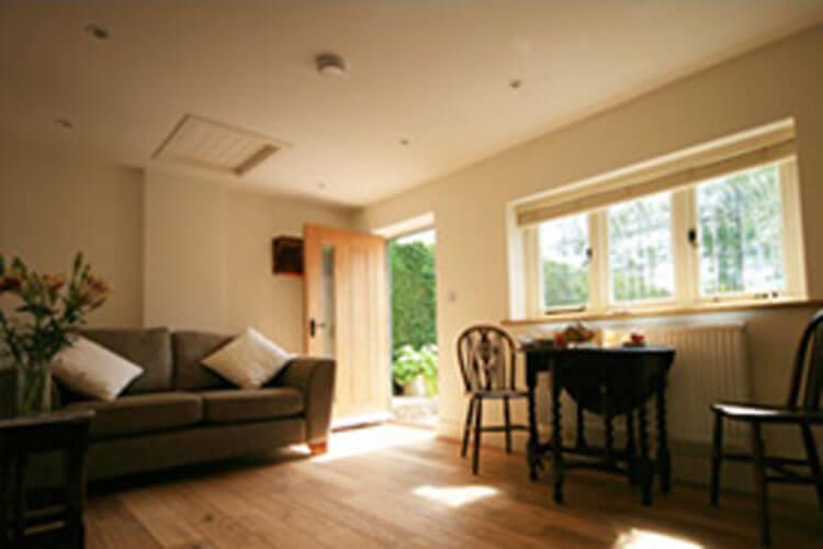 Canterbury Cottages - Image 3 - UK Tourism Online