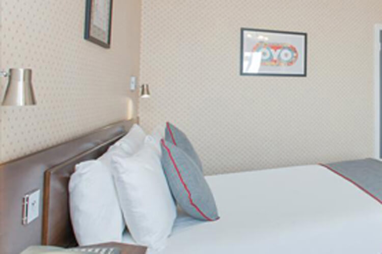 OYO Stade Court Hotel - Image 2 - UK Tourism Online