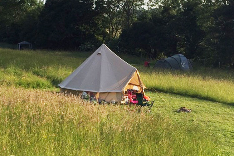 Sunny Field Campsite - Image 4 - UK Tourism Online