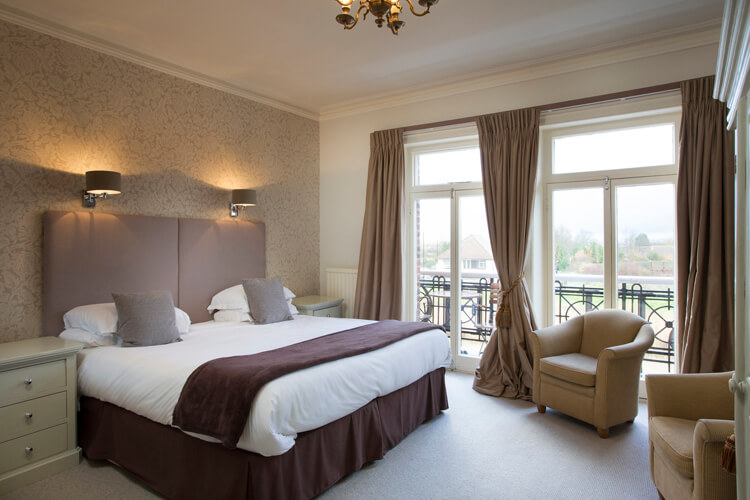 The Bell Hotel - Image 2 - UK Tourism Online