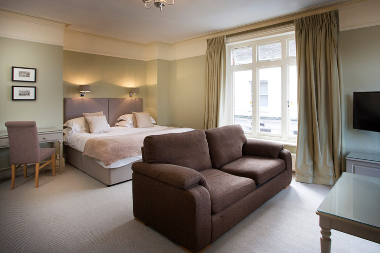 The Bell Hotel - Image 4 - UK Tourism Online