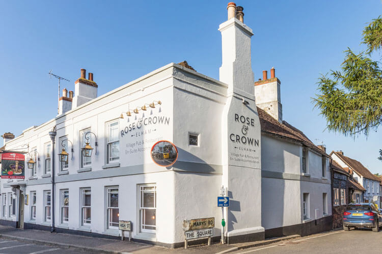 The Rose and Crown - Image 1 - UK Tourism Online