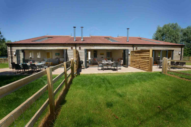 Andersey Farm Barns - Image 1 - UK Tourism Online