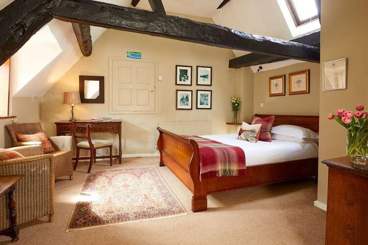 Burford House Hotel - Image 3 - UK Tourism Online