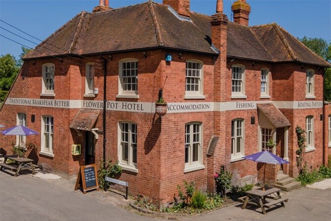 Flower Pot Hotel Thumbnail | Henley on Thames - Oxfordshire | UK Tourism Online