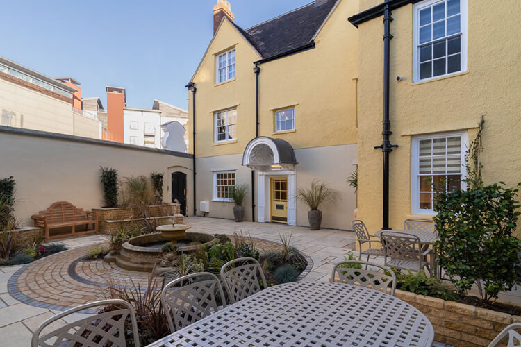 Greyfriars Hideaway - Image 1 - UK Tourism Online