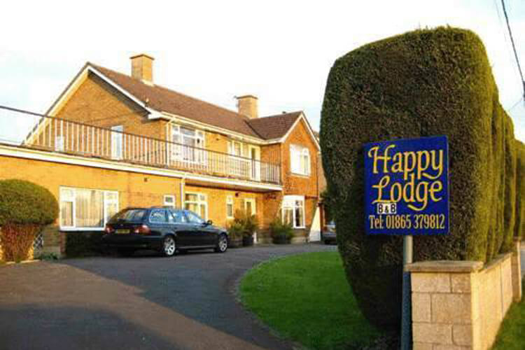 Happy Lodge - Image 1 - UK Tourism Online