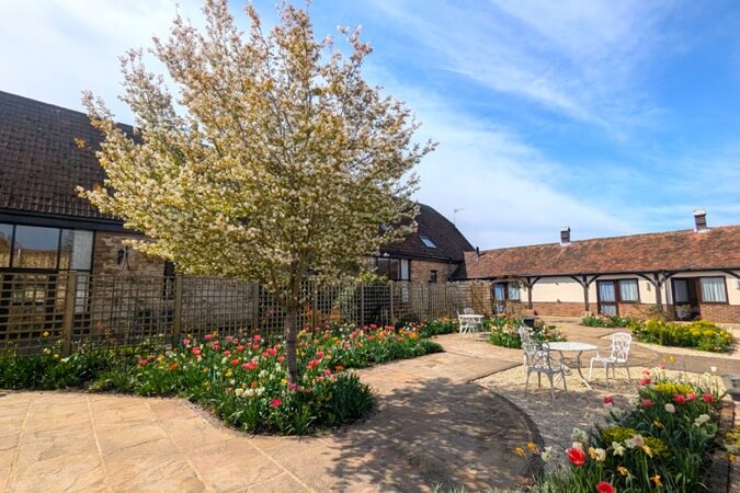 Kingfisher Barn Thumbnail | Abingdon - Oxfordshire | UK Tourism Online