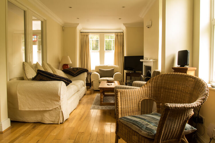 Midsomer Cottage - Image 2 - UK Tourism Online