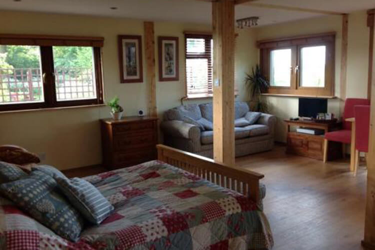 Mizpah & Oakwood Eco Lodges - Image 4 - UK Tourism Online