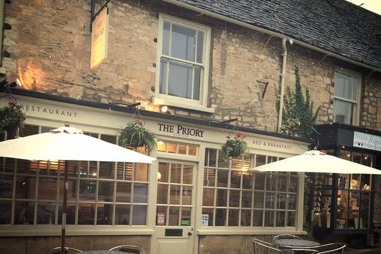 Priory Restaurant and Bed and Breakfast Burford - Image 1 - UK Tourism Online