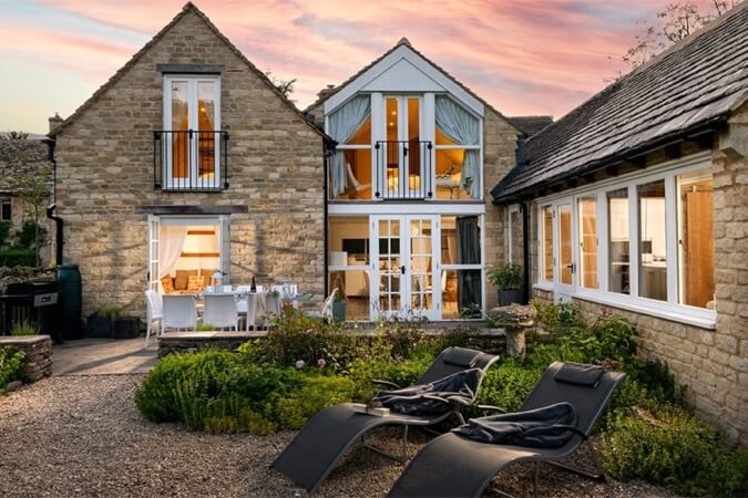 The Chestnuts Thumbnail | Burford - Oxfordshire | UK Tourism Online