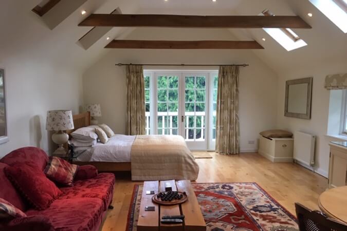 Whitehouse at Wayland Thumbnail | Goring-on-Thames - Oxfordshire | UK Tourism Online