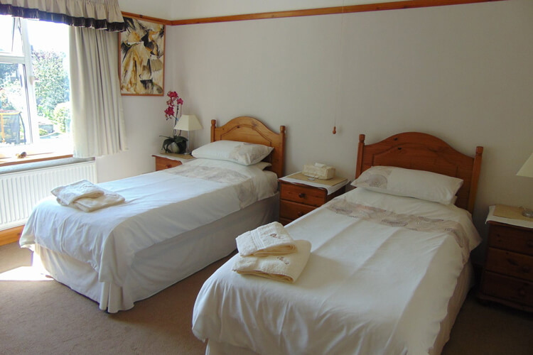 Owlets Bed & Breakfast - Image 1 - UK Tourism Online