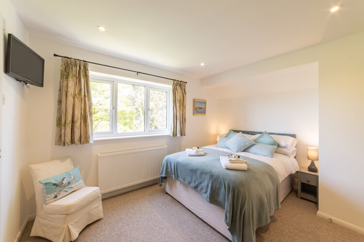 Surrey Hills Holiday Cottages - Image 5 - UK Tourism Online