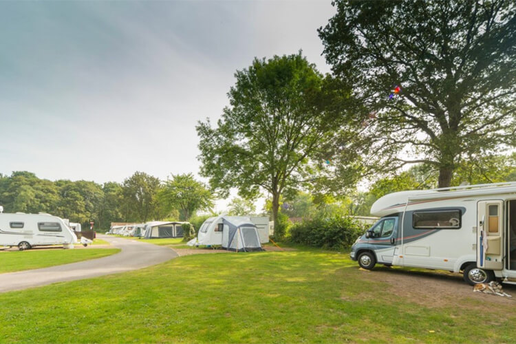 The Camping & Caravanning Club Site - Horsley - Image 2 - UK Tourism Online