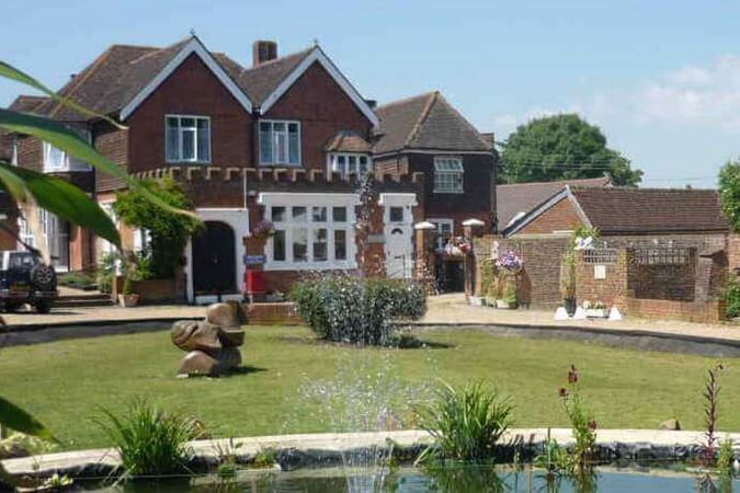 Carylls Country House Thumbnail | Crawley - West Sussex | UK Tourism Online