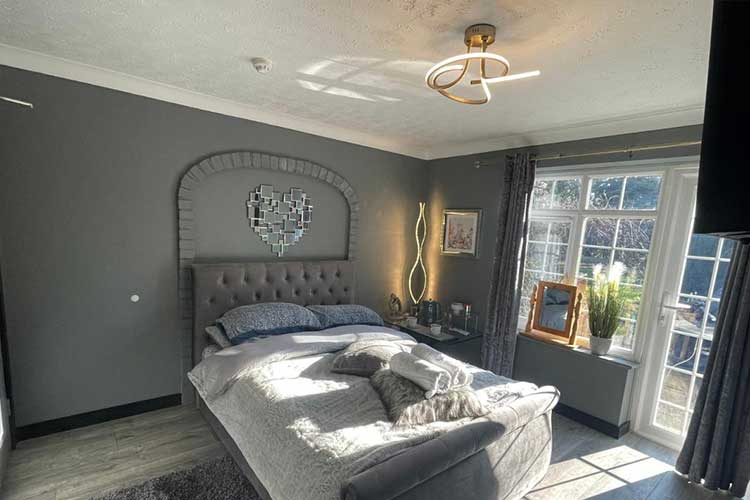 Da Vinci Guest House near Gatwick Airport - Image 2 - UK Tourism Online