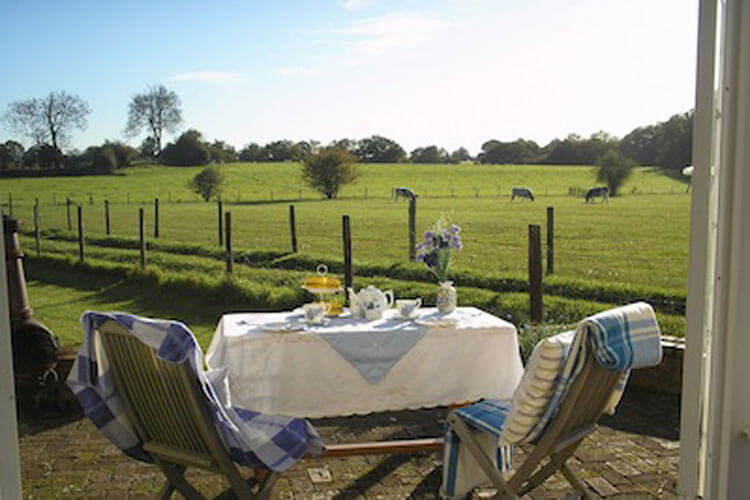 Field Farm Bed & Breakfast - Image 2 - UK Tourism Online