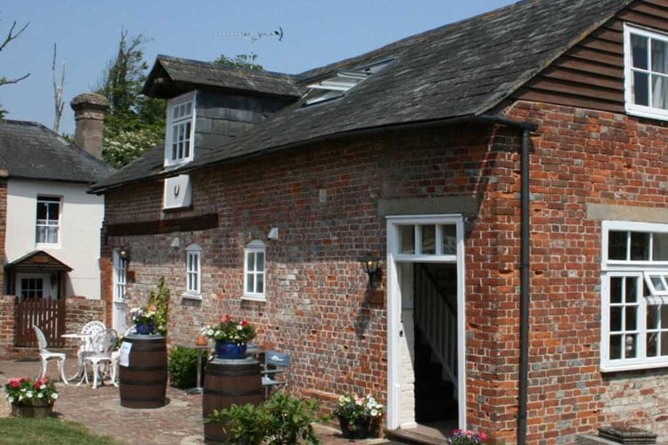 Hunston Mill Cottages - Image 1 - UK Tourism Online