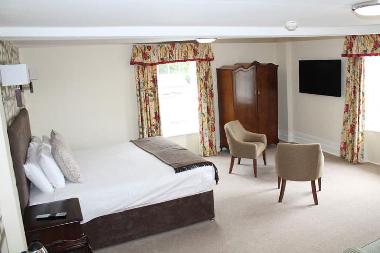 Norfolk Arms Hotel - Image 3 - UK Tourism Online