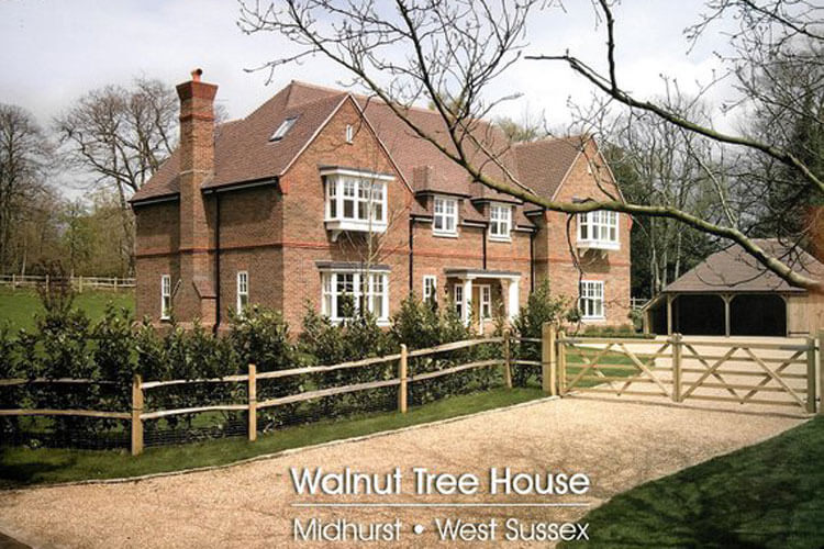 Walnut Tree House - Image 1 - UK Tourism Online