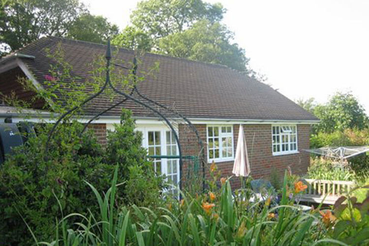 Willow Cottage - Image 1 - UK Tourism Online