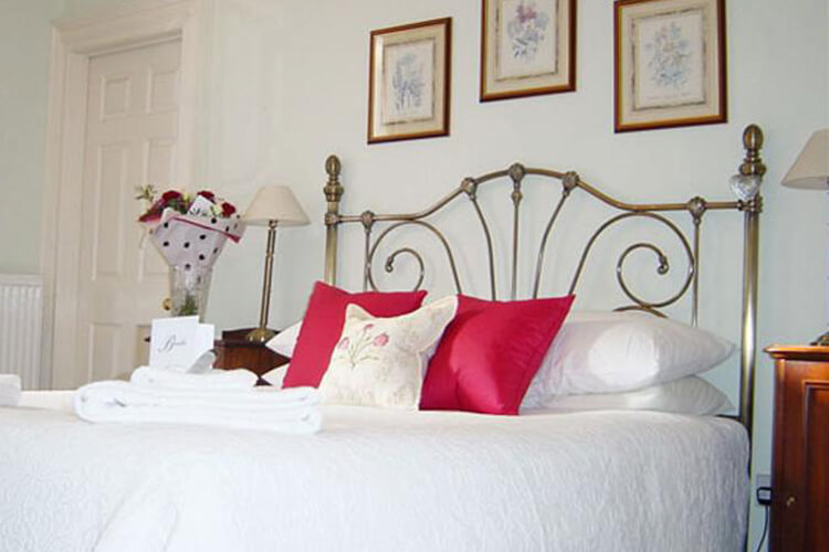 Brocks Guest House - Image 1 - UK Tourism Online