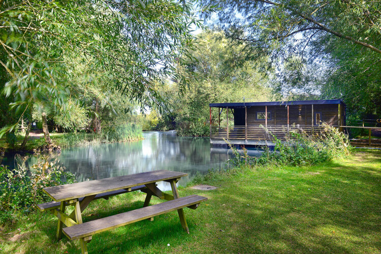 Fairwood Lakes Holiday Park - Image 4 - UK Tourism Online