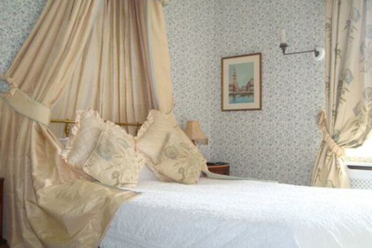 Greenway Guest House - Image 4 - UK Tourism Online