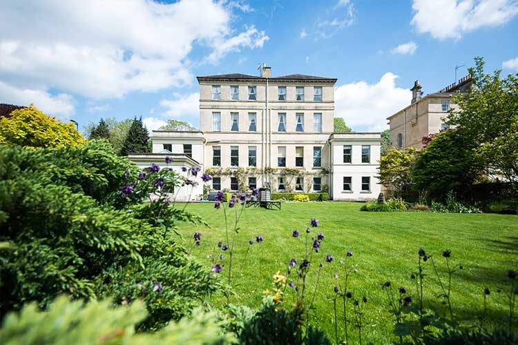 The Ayrlington - Image 1 - UK Tourism Online