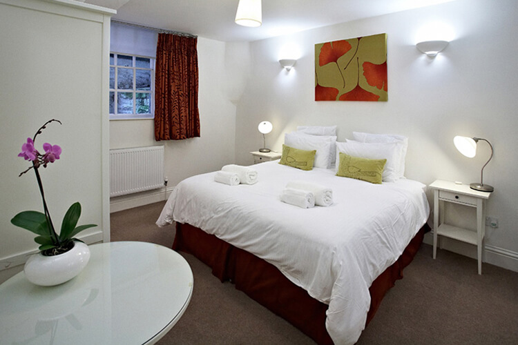 The Courtyard Apartments - Image 1 - UK Tourism Online
