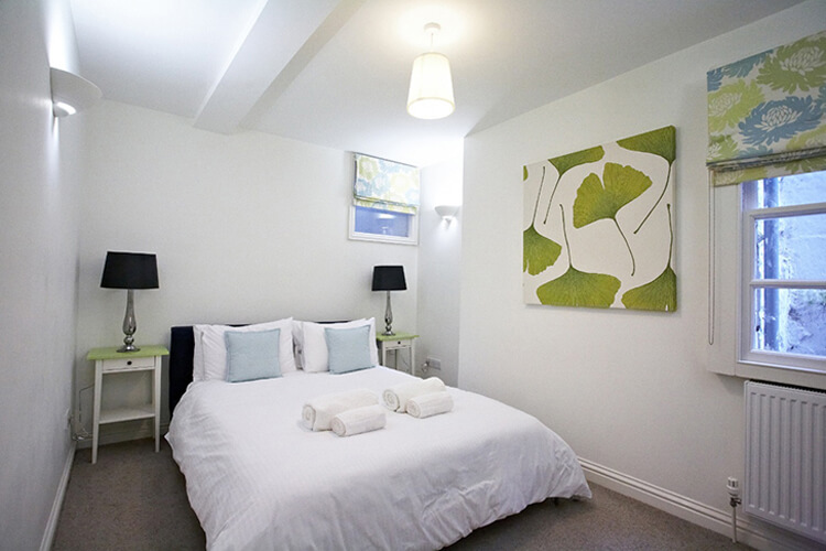 The Courtyard Apartments - Image 2 - UK Tourism Online