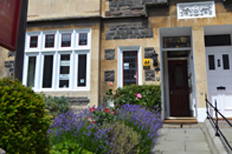 Waltons Guest House - Image 1 - UK Tourism Online