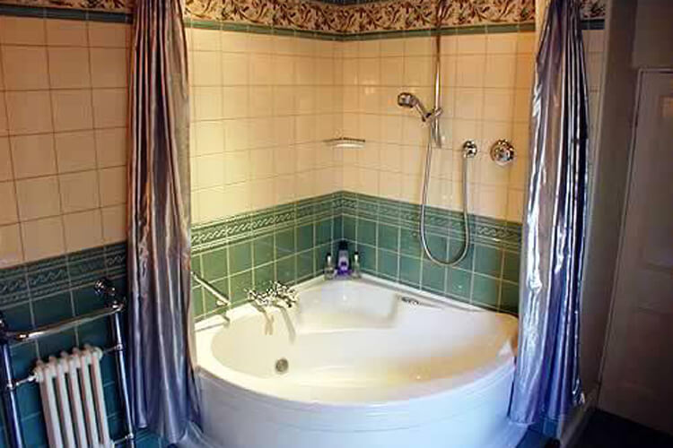 Bedknobs Bed and Breakfast - Image 4 - UK Tourism Online
