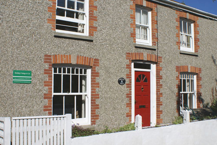 Belle Isle Cottage - Image 1 - UK Tourism Online