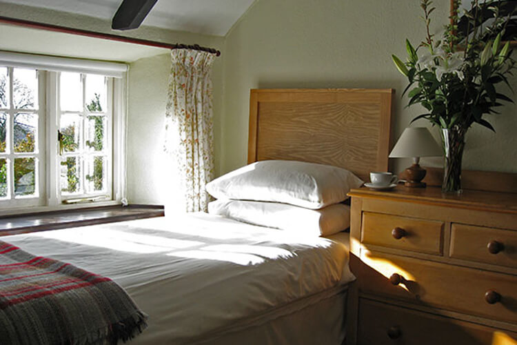 Blisland Cottage - Image 5 - UK Tourism Online