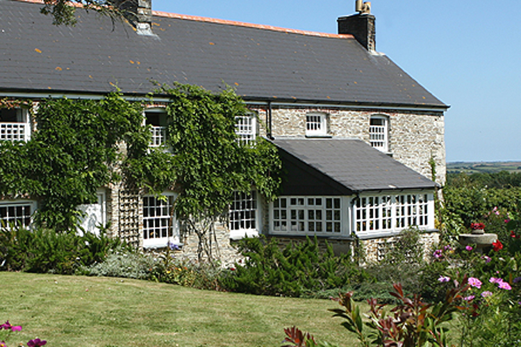 Bodrean Manor Farm - Image 1 - UK Tourism Online