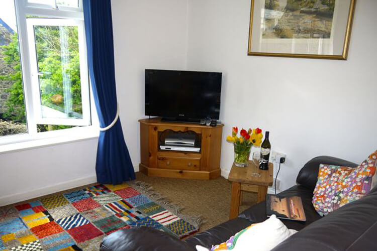 Cadgwith Cove Cottages - Image 5 - UK Tourism Online