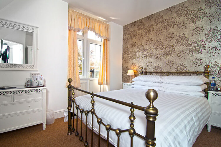 Chellowdene Guest House - Image 2 - UK Tourism Online