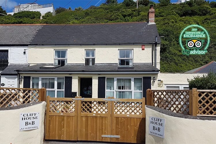 Cliff House Bed and Breakfast - Image 1 - UK Tourism Online