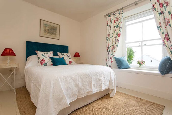 Coachman’s Cottage Thumbnail | Marazion - Cornwall | UK Tourism Online