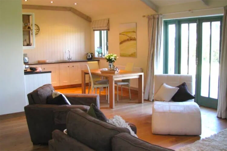 Cornish Barn Holidays - Image 3 - UK Tourism Online