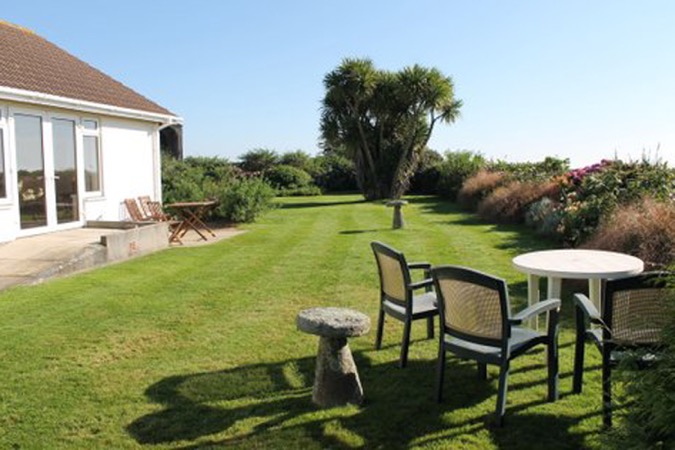 Cuddan Rose Thumbnail | Penzance - Cornwall | UK Tourism Online