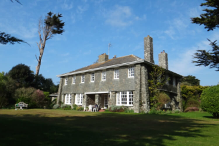 Daymer House Bed & Breakfast - Image 1 - UK Tourism Online